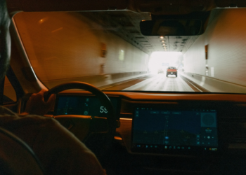 Solana - In the Rivian Stock News, Rivian reported a stunning 140% rise in third-quarter deliveries over the same period last year on Monday. They delivered 15,564 vehicles in Q3, more than the predicted 14,900, exceeding expectations. Rivian produced 16,304 automobiles at their factory in Normal, Illinois, during the third quarter, putting them on track to reach their 52,000 vehicle production target for 2023. Rivian Stock News (RIVN): Convertible debt announcement Crashed The Share Price